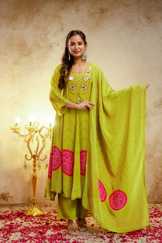 Elegant Maslin Chinon Bandhej Printed Kurta Set with Dupatta – Festive & Party Wear Collection 🌸